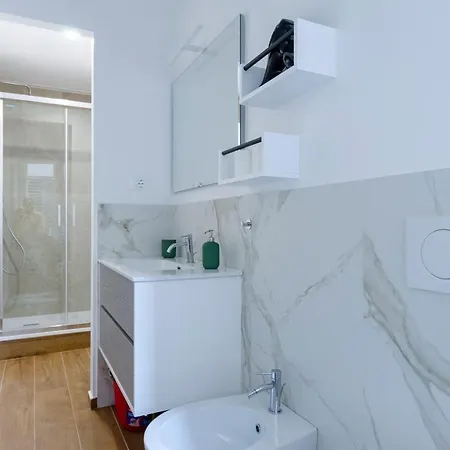 Joivy Modern Flat In The Perfect Centre Of Génova